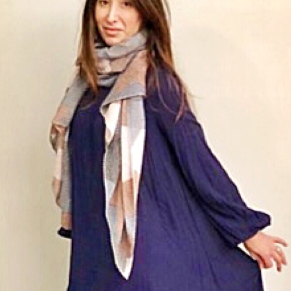 ✨LAST ONE✨Beautiful soft print scarf/shawl - Picture 6 of 6